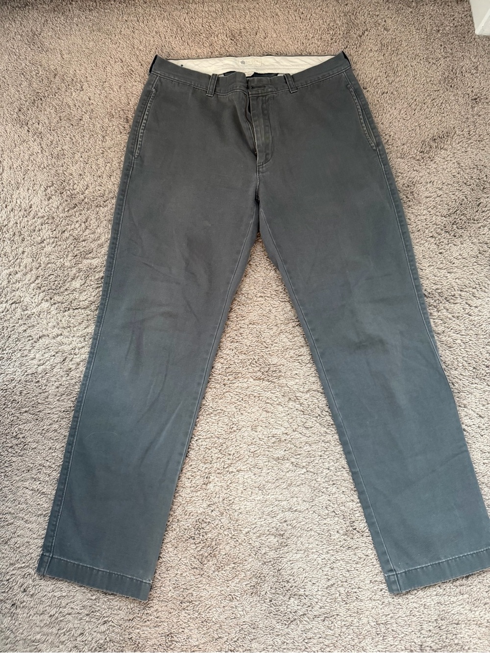 Classic Straight-Leg Chinos in Charcoal Gray J Crew Mens 32x32